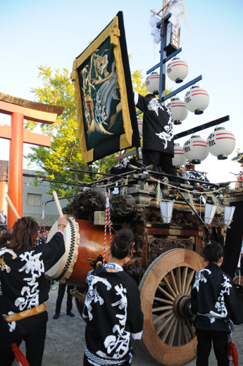 津島秋祭中部有志石採祭車